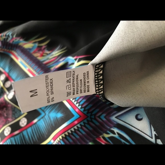 Light-weight Summer Sheath Dress - Picture 3 of 3